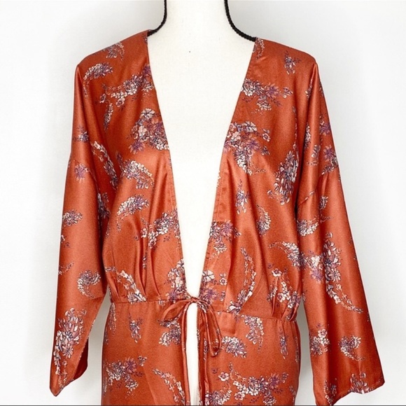 NWT Amana Rust Floral Kimono Wrap With Tie Size L - Picture 4 of 11